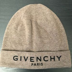 Givenchy cuffed logo beanie beige/black
